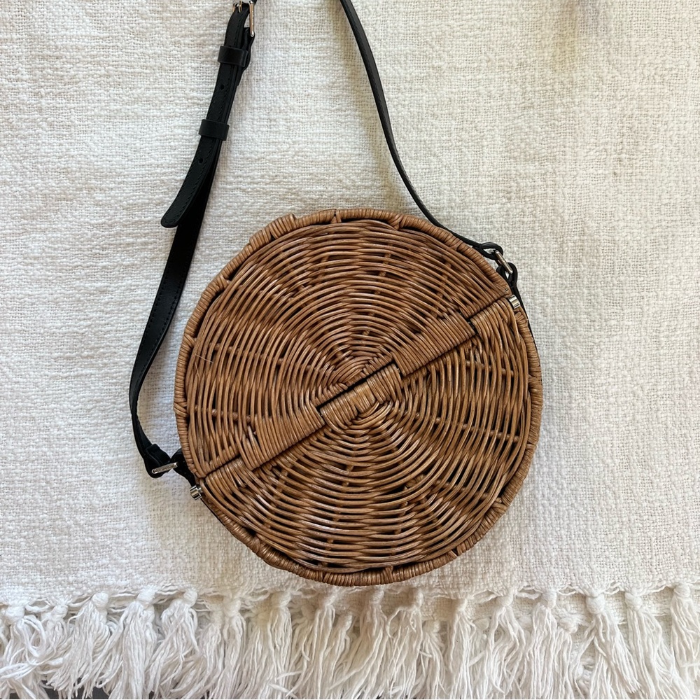 Aritzia Alxiliary Provence Basket Crossbody Bag NWOT